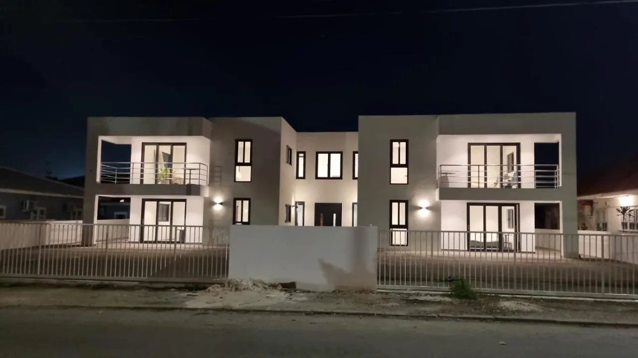 Whitehouse Boulevard, Close To Mambo Beach And City Centre Apartment Willemstad