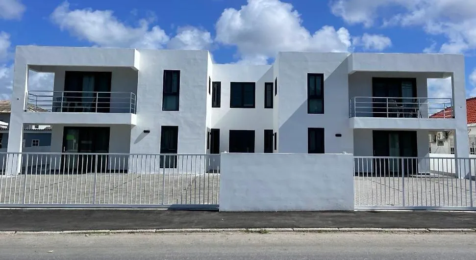 Whitehouse Boulevard, Close To Mambo Beach And City Centre Apartment Willemstad