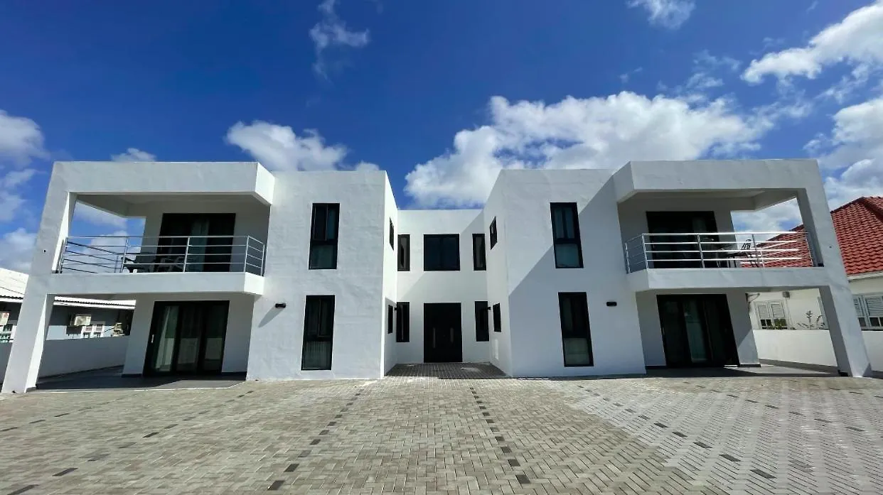 Whitehouse Boulevard, Close To Mambo Beach And City Centre Apartment Willemstad