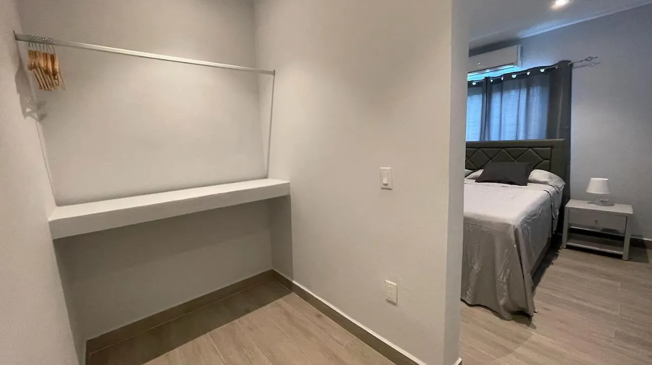Whitehouse Boulevard, Close To Mambo Beach And City Centre Apartment Willemstad 0*,