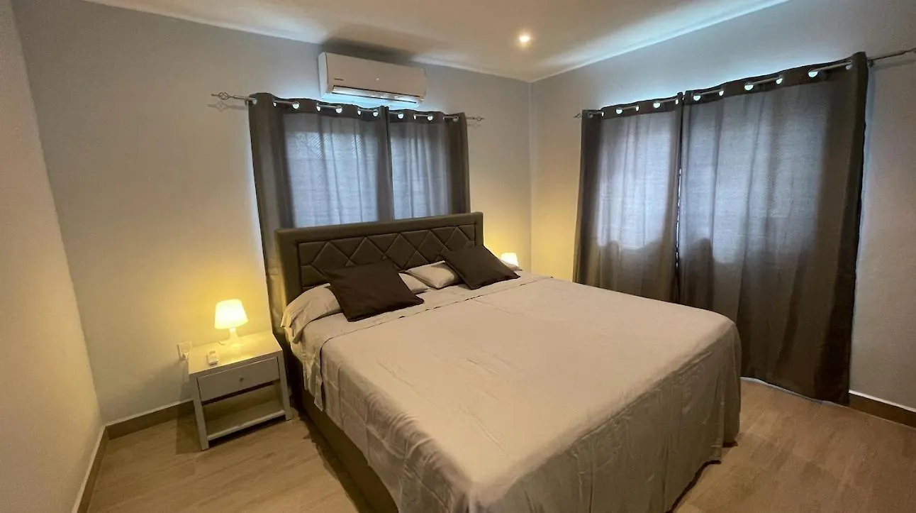 Whitehouse Boulevard, Close To Mambo Beach And City Centre Apartment Willemstad 0*,  Curacao