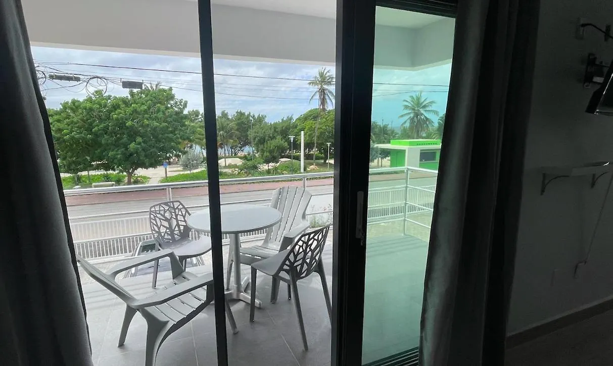 Whitehouse Boulevard, Close To Mambo Beach And City Centre Apartment Willemstad Curacao