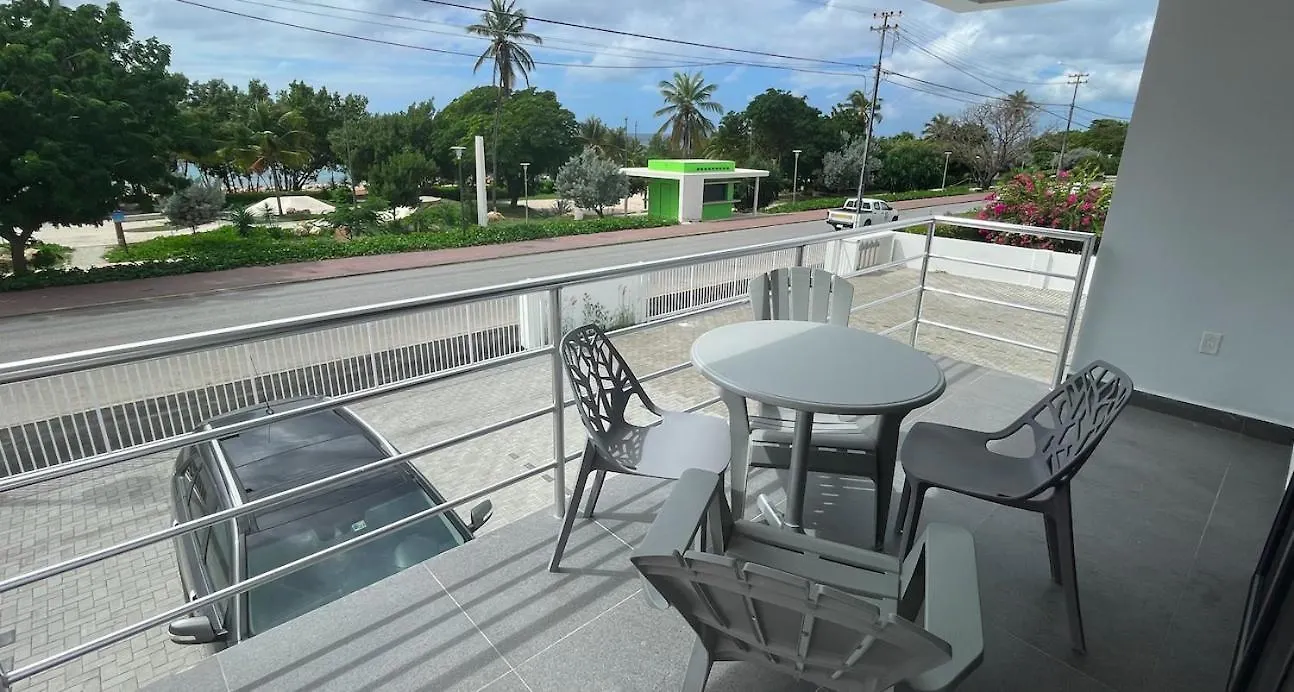 Whitehouse Boulevard, Close To Mambo Beach And City Centre Apartment Willemstad