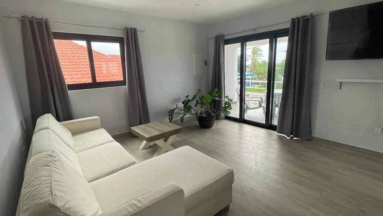 Whitehouse Boulevard, Close To Mambo Beach And City Centre Apartment Willemstad Curacao