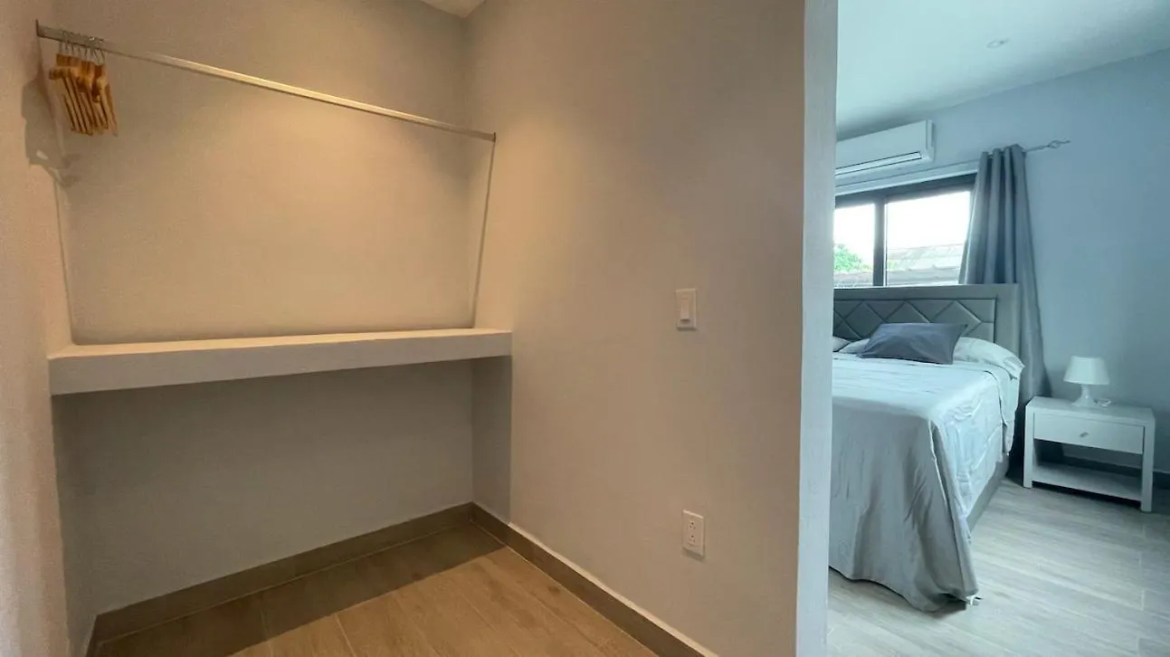 Whitehouse Boulevard, Close To Mambo Beach And City Centre Apartment Willemstad