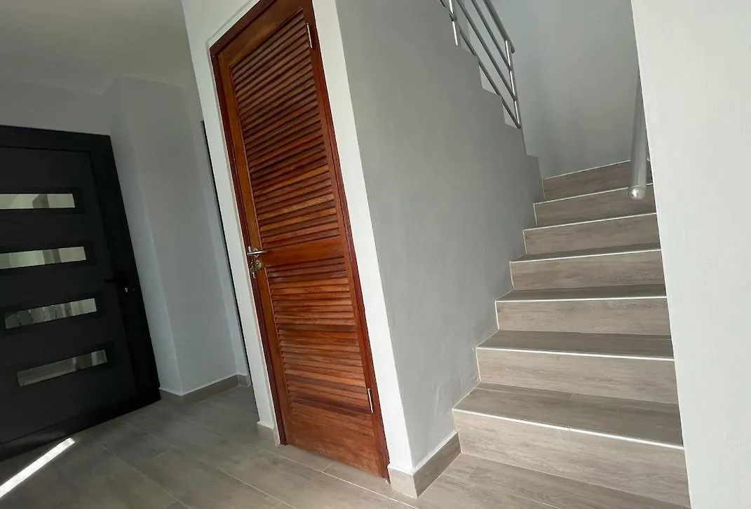 Whitehouse Boulevard, Close To Mambo Beach And City Centre Apartment Willemstad 0*,
